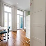 Szálloda Guestready - *